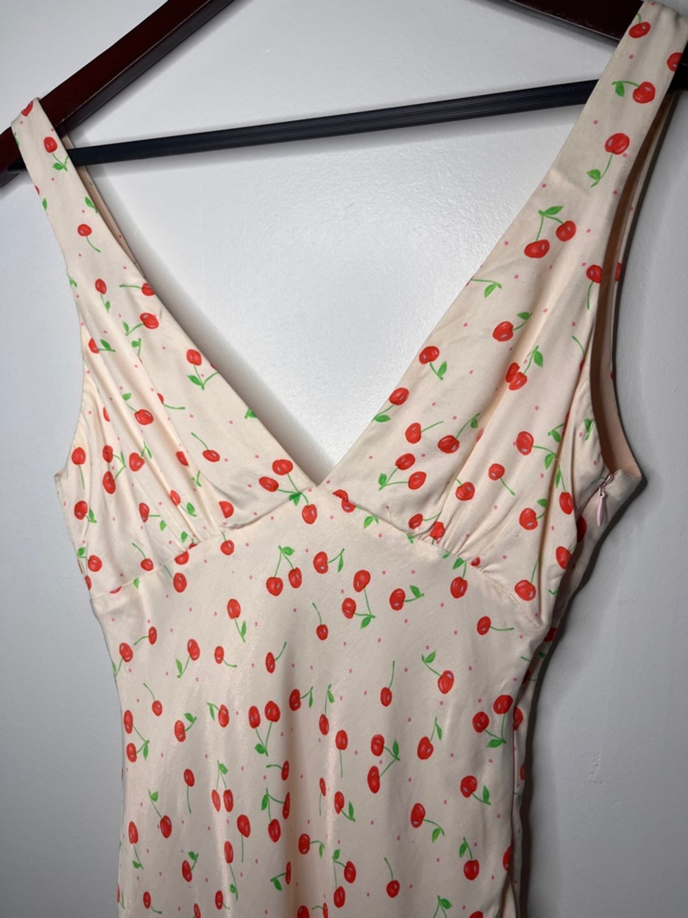 Zara Cherry Print Satin V-Neck Mini Dress USED SIZE XS - Picture 4 of 10